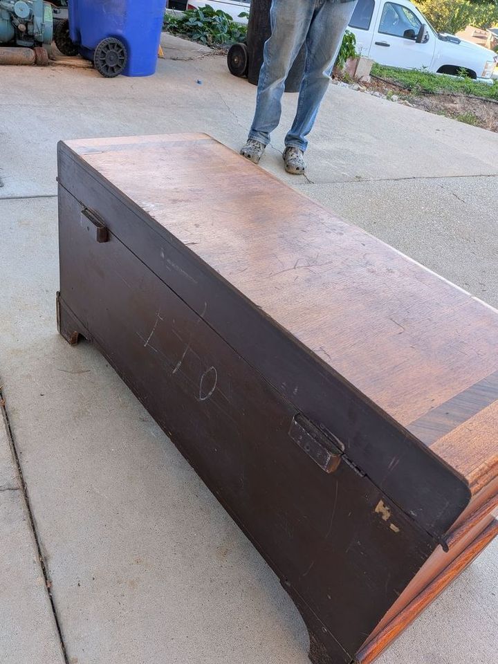 Main image 6