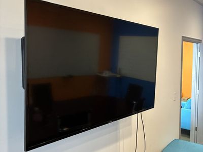 Samsung, Vizio And LG TV's