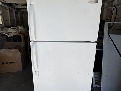Fridgidare Refrigerator