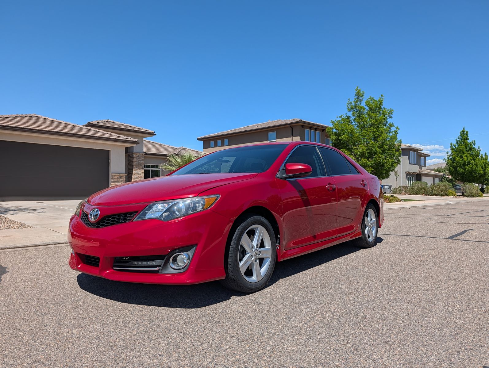 2014 TOYOTA CAMRY SE