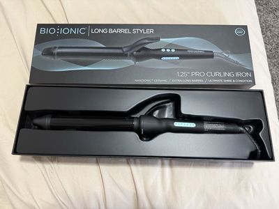 Brand new bioionic 1.25” long barrel curling iron