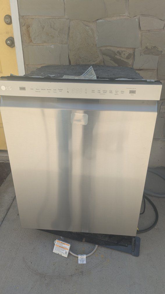 LG Smart ThinQ Dishwasher - Stainless Steel, Dual Zone, Energy Saver, High Temp, Delay Start