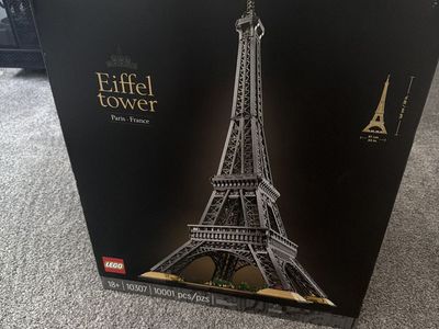 LEGO Eiffel Tower (10307)