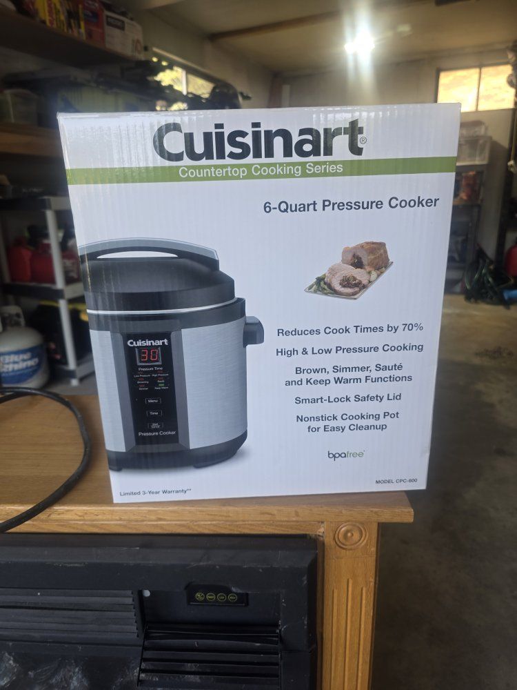 Cuisinart Countertop Cooking Series 6-Quart Electric Pressure Cooker (Model CPC-600)