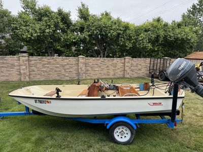 Boston Whaler Sport 13 Fishing Boat