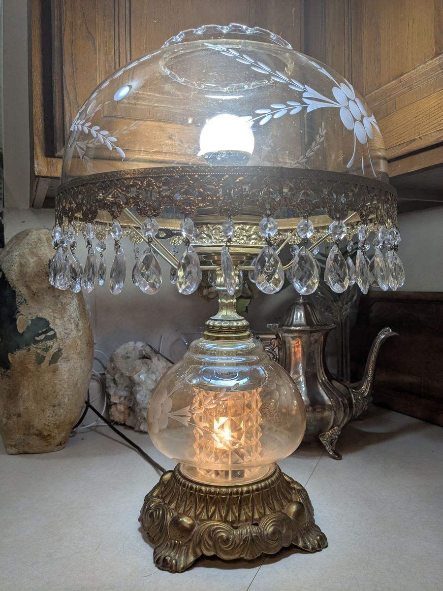 Michael Angelo style Mid century EF&EF industries Boudoir lamp