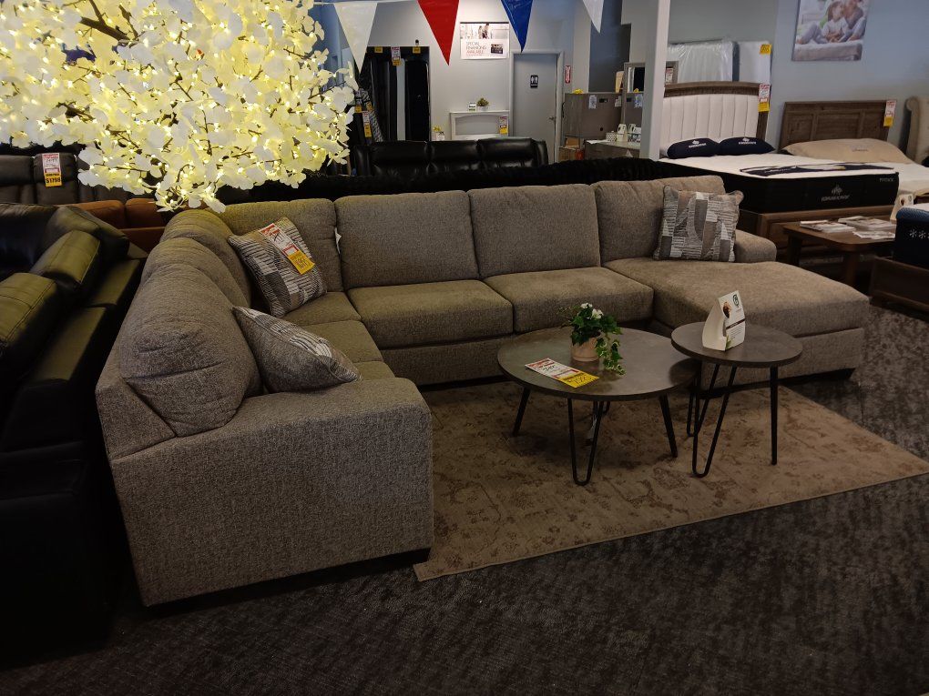 Large Gray Fabric Sectional Sofa Couch with Chaise and Throw Pillows