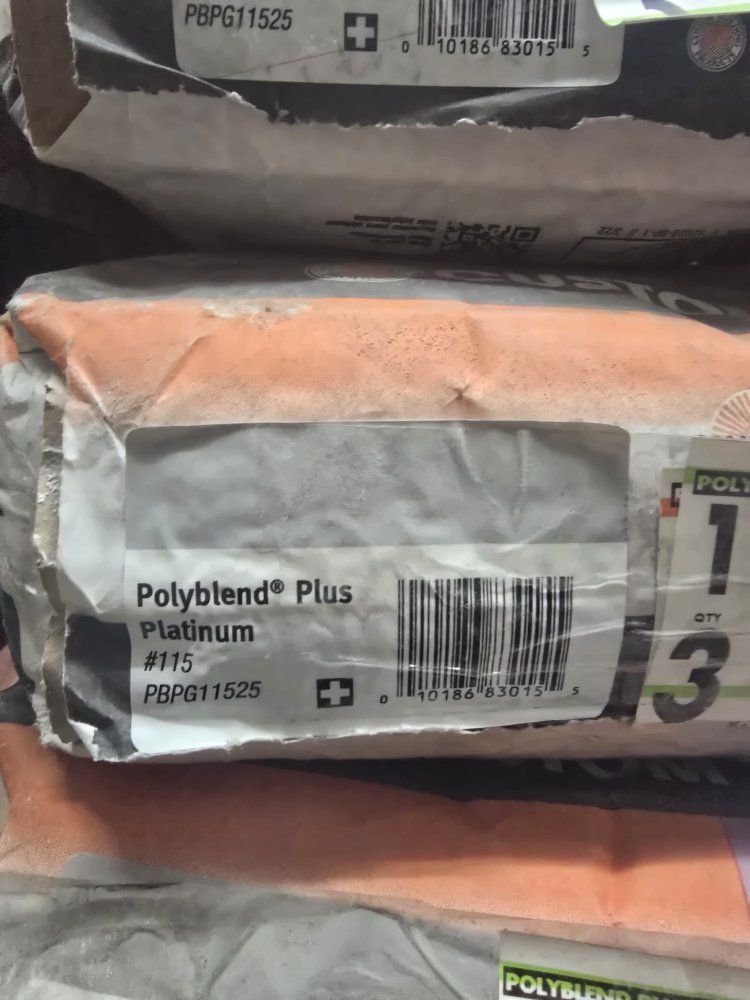 Custom Building Products Polyblend Plus #115 Platinum Sanded Grout 3 bags