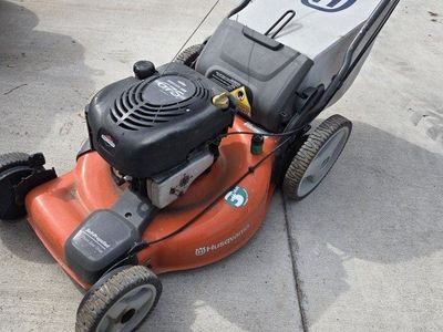 HUSQVARNA LAWN MOWER