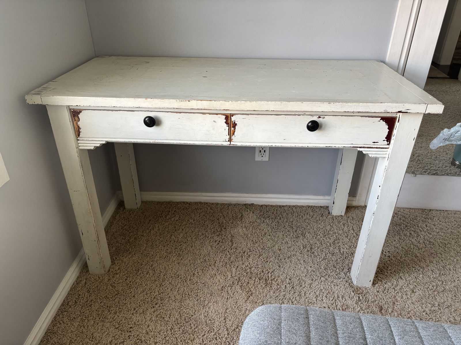 White Wood Desk