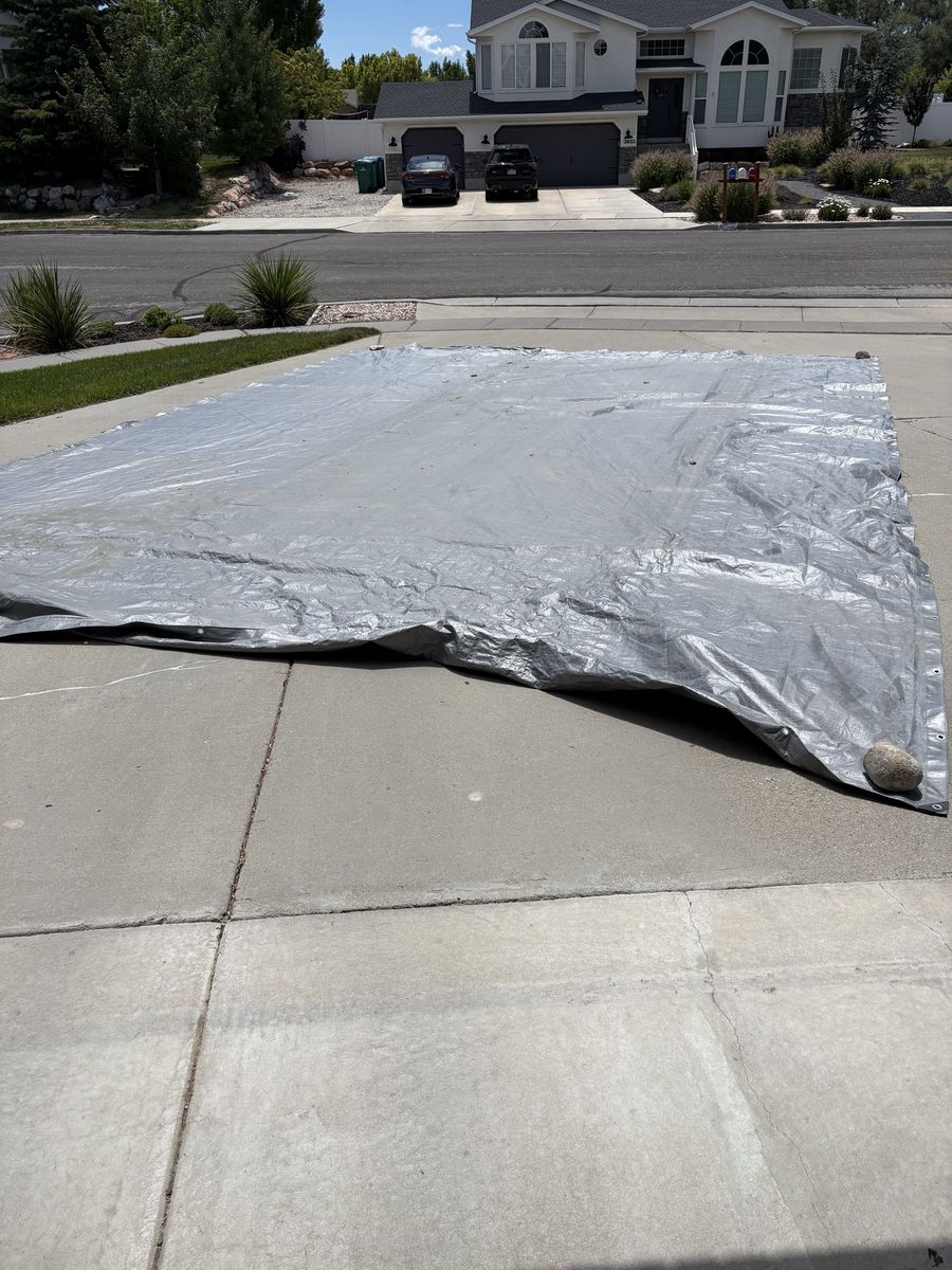 Heavy Duty Silver Tarp - Large 28x19ft - Excellent Condition, Never Outdoors