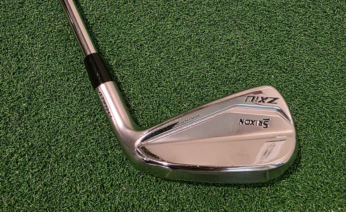 Srixon ZXIU 4 Utility Iron Golf Club, Project X RIFLE 6.0 Shaft, 23-Degree Loft