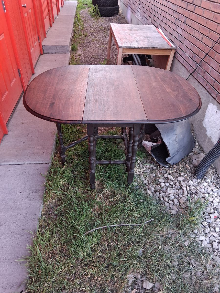 Vintage Dark Wood Drop Leaf Gateleg Dining Table Oval Antique Style