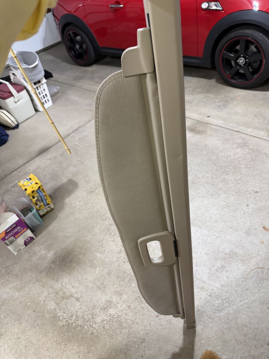 Free 2015 Jeep Grand Cherokee cargo cover.