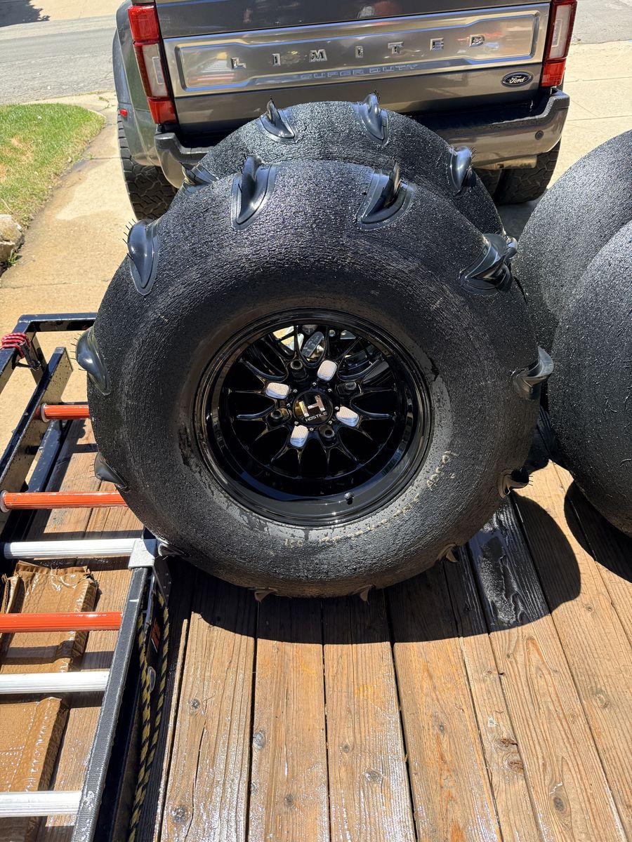 RZR Sand Paddle Tires & Hostile Wheels – Brand New