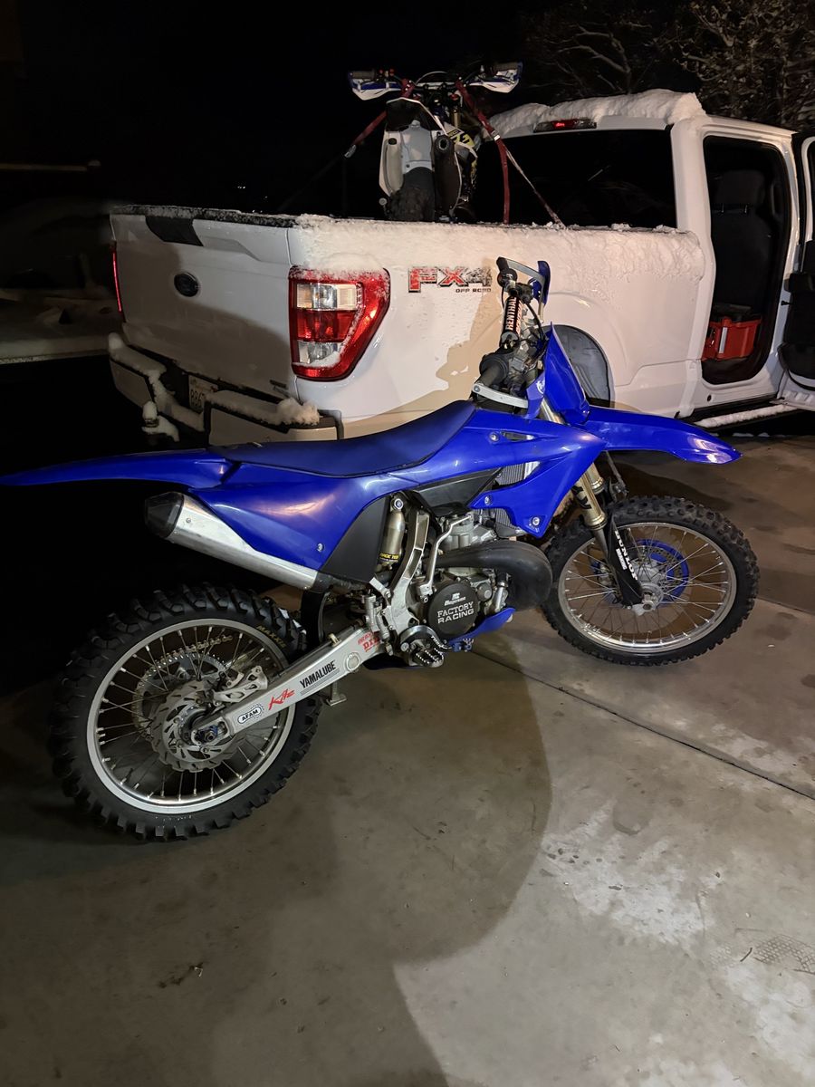 2012 YZ250