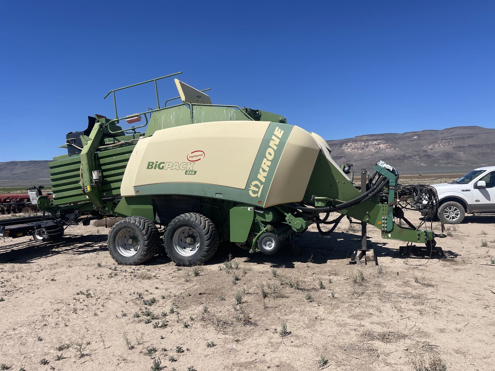 2014 Krone Big Pack 4×4 high speed large square baler