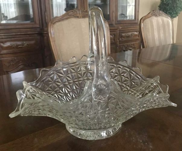 Beautiful Vintage Lead Crystal Basket.