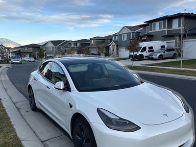 2021 Tesla Model 3 - Standard Range Plus
