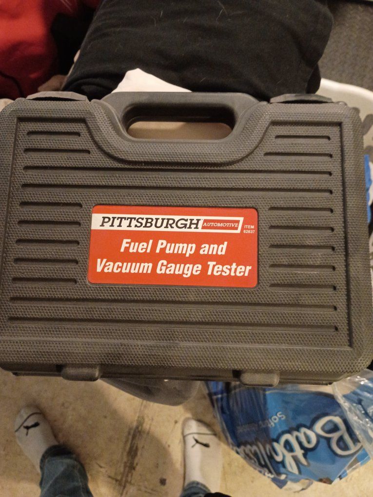 fuel pump and vacuum gauge tester