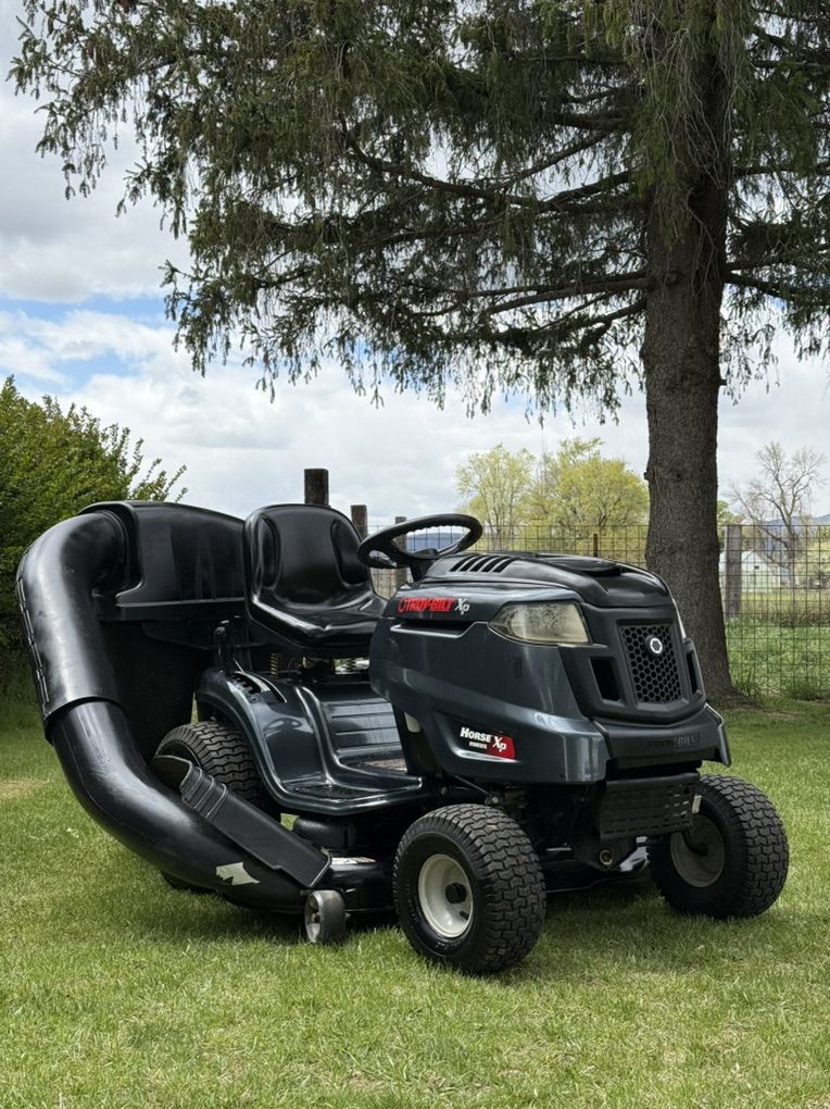 Troy Bilt Riding Lawn Mower