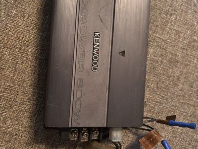 Kenwood max power 800 watt amplifier in good condition