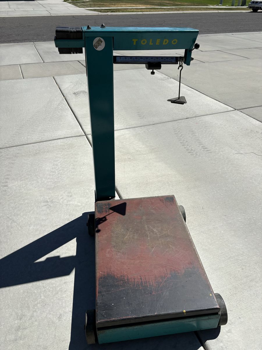 Vintage Toledo Industrial Platform Scale - 1000lb Capacity, Teal/Black, Tested 1980
