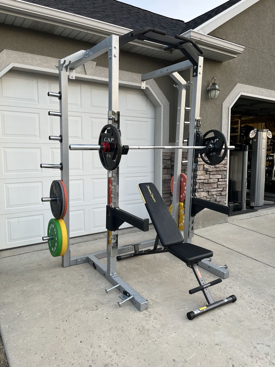Commercial Olympic Power Rack, Bench and 300LB Olympic Weight Set (Delivery Available)