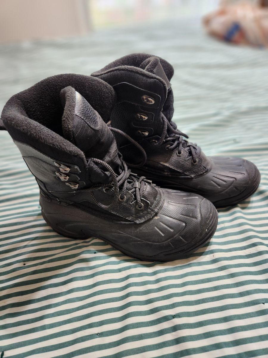 Men's boots  size 10