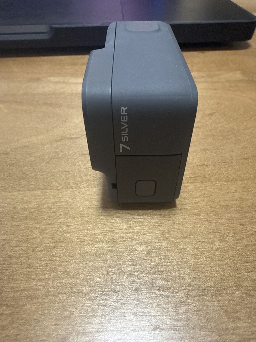Main image 3