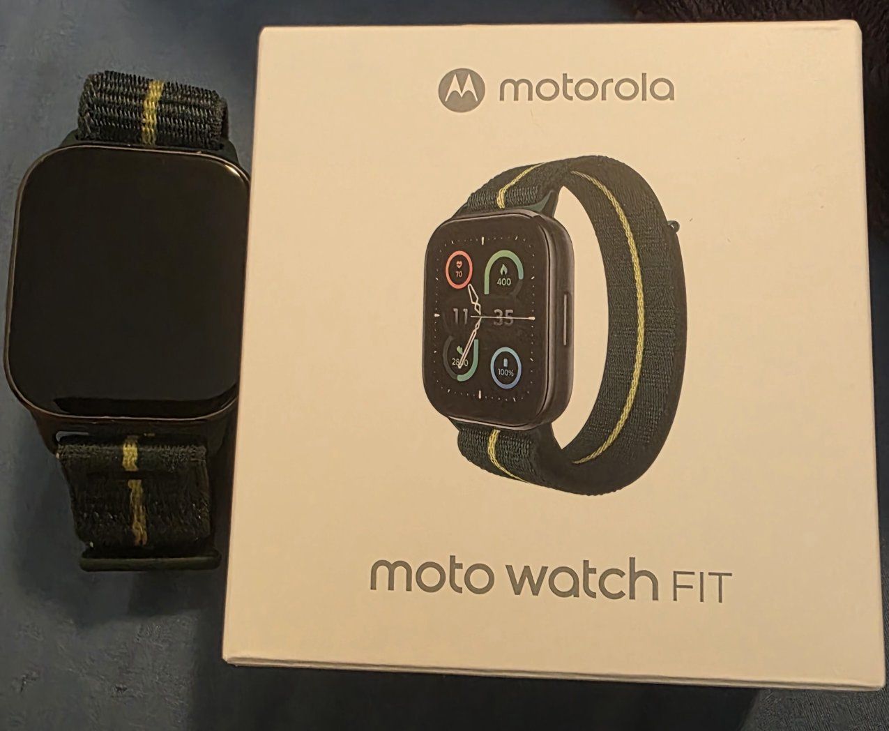 Motorola Moto Watch Fit - New in Box - Smartwatch with Fitness Tracking - Black/Green Band