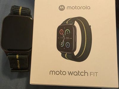 Motorola Moto Watch Fit - New in Box - Smartwatch with Fitness Tracking - Black/Green Band