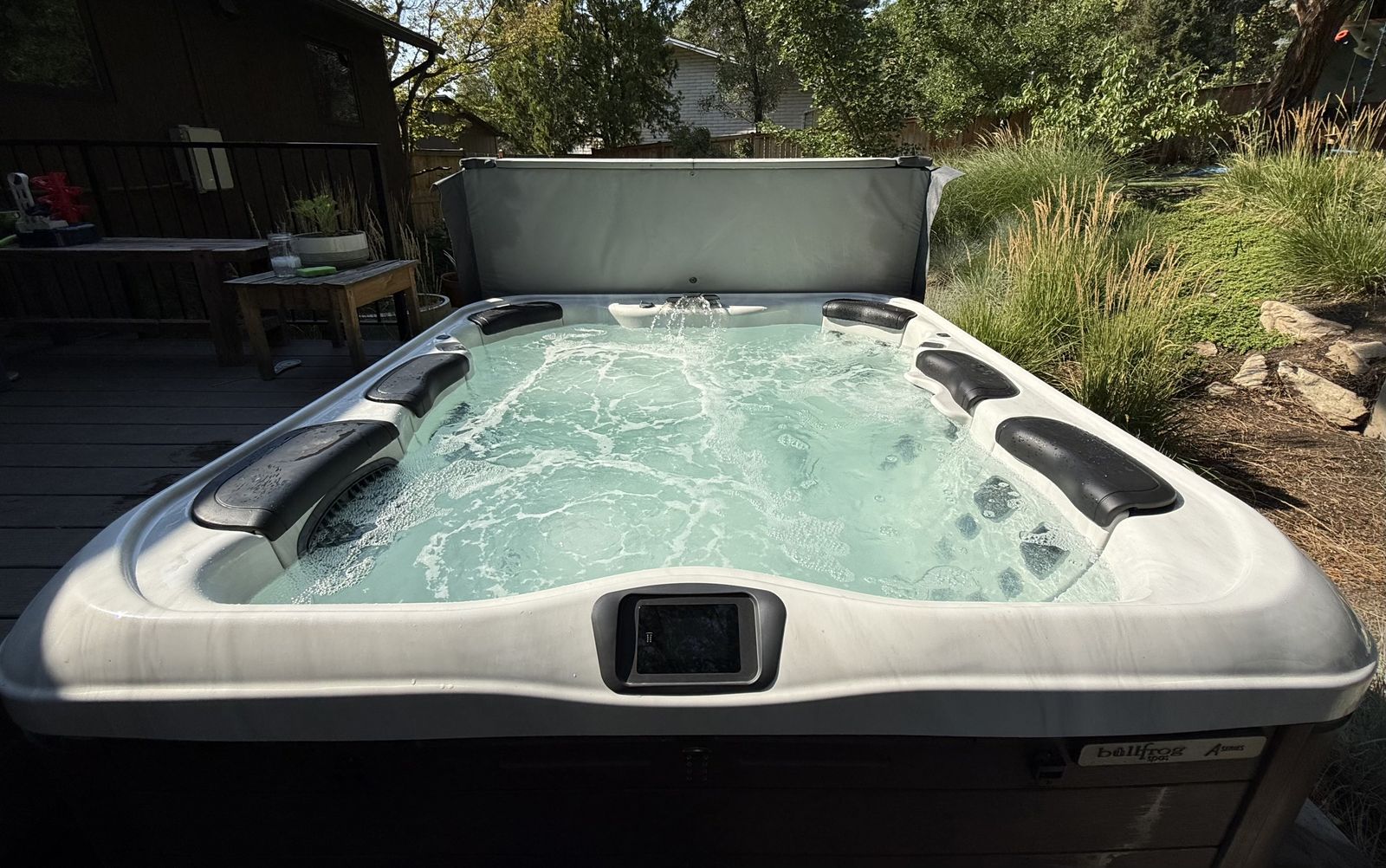 Bullfrog A7L Spa/Hot Tub-Used, Excellent Condition