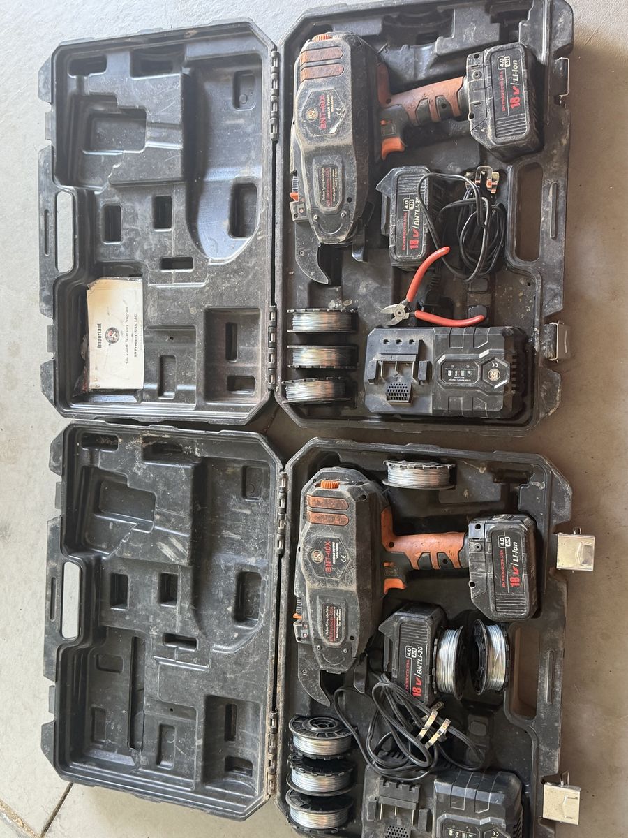 BNT-40X 18V Li-ion Cordless Rebar Tier with Case, Charger, and 2 Batteries