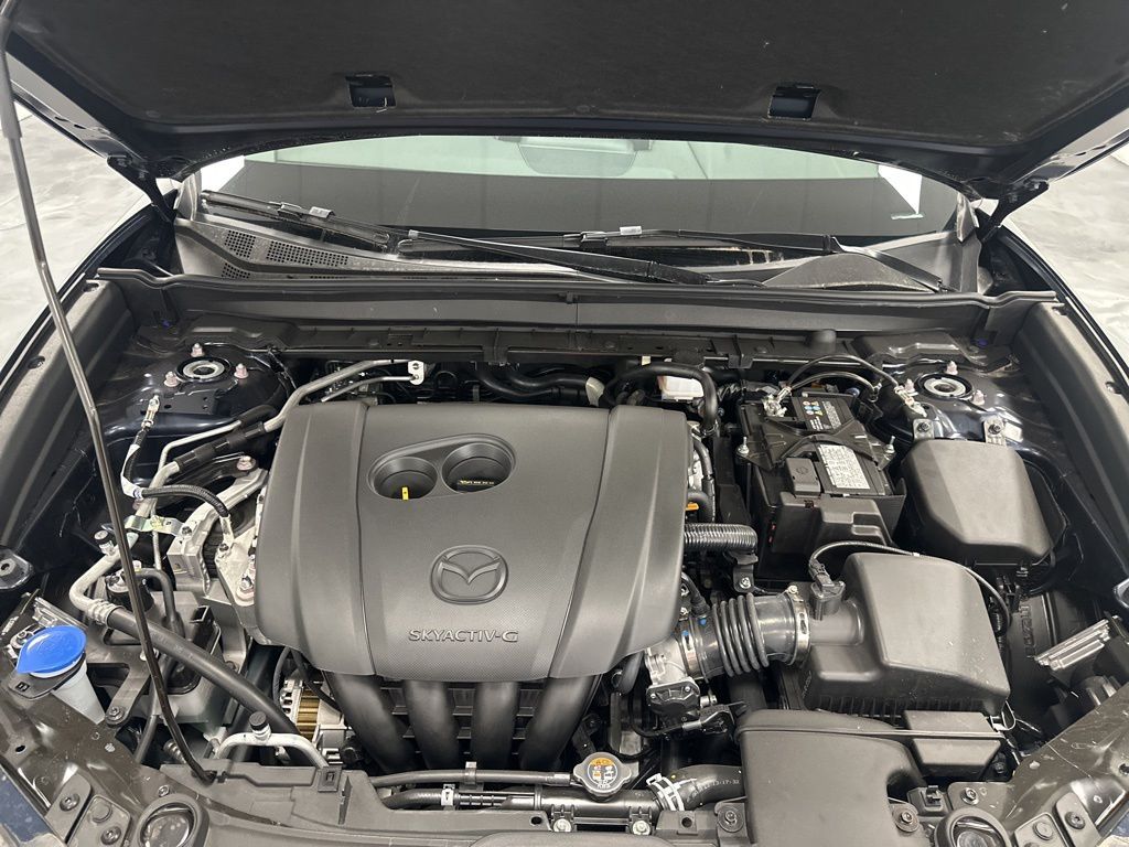 Main image 3