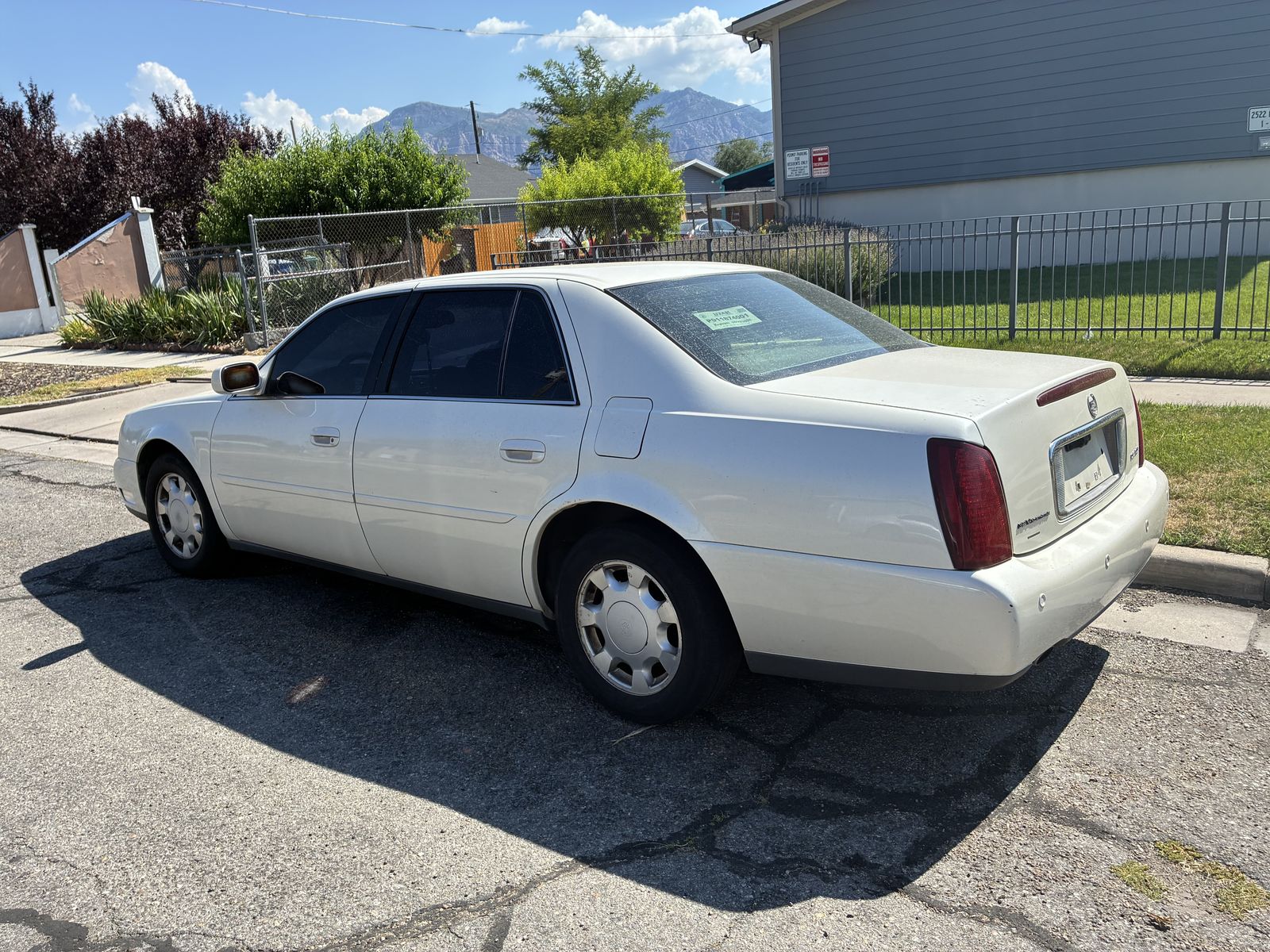 2003 Cadillac DeVille Base