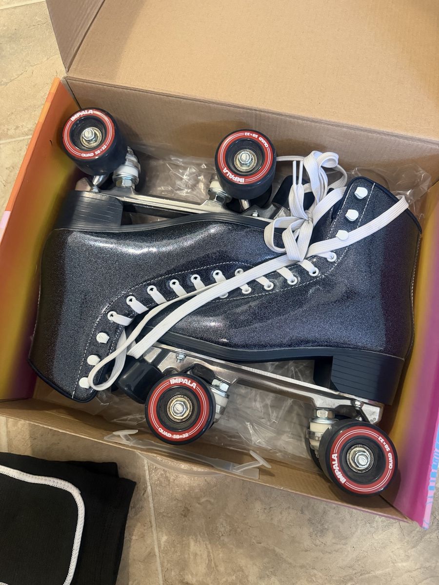 Impala Rollerskates Women's Size 8 Midnight Glitter Quad Skates In Box