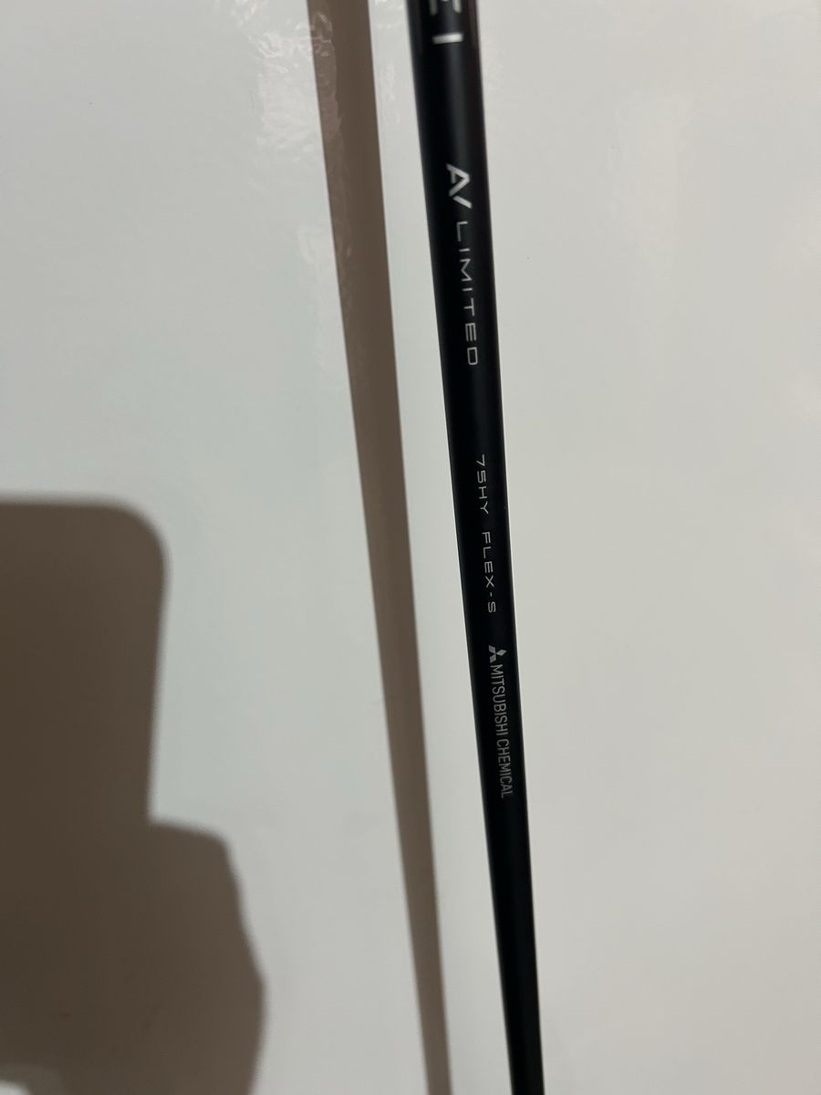 Main image 6