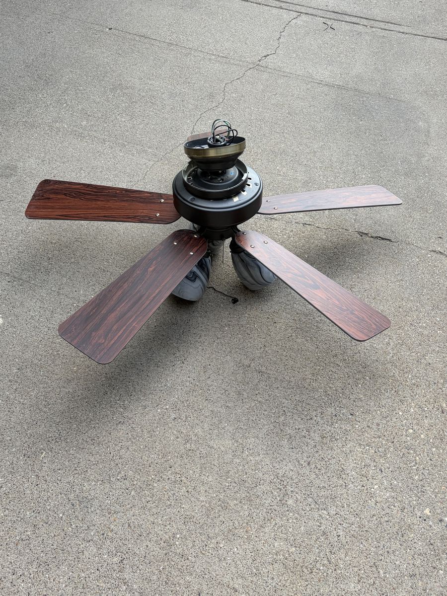 52-Inch 5-Blade Ceiling Fan with 3-Light Fixture