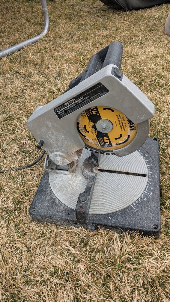 Craftsman 8 1/4in compound miter saw