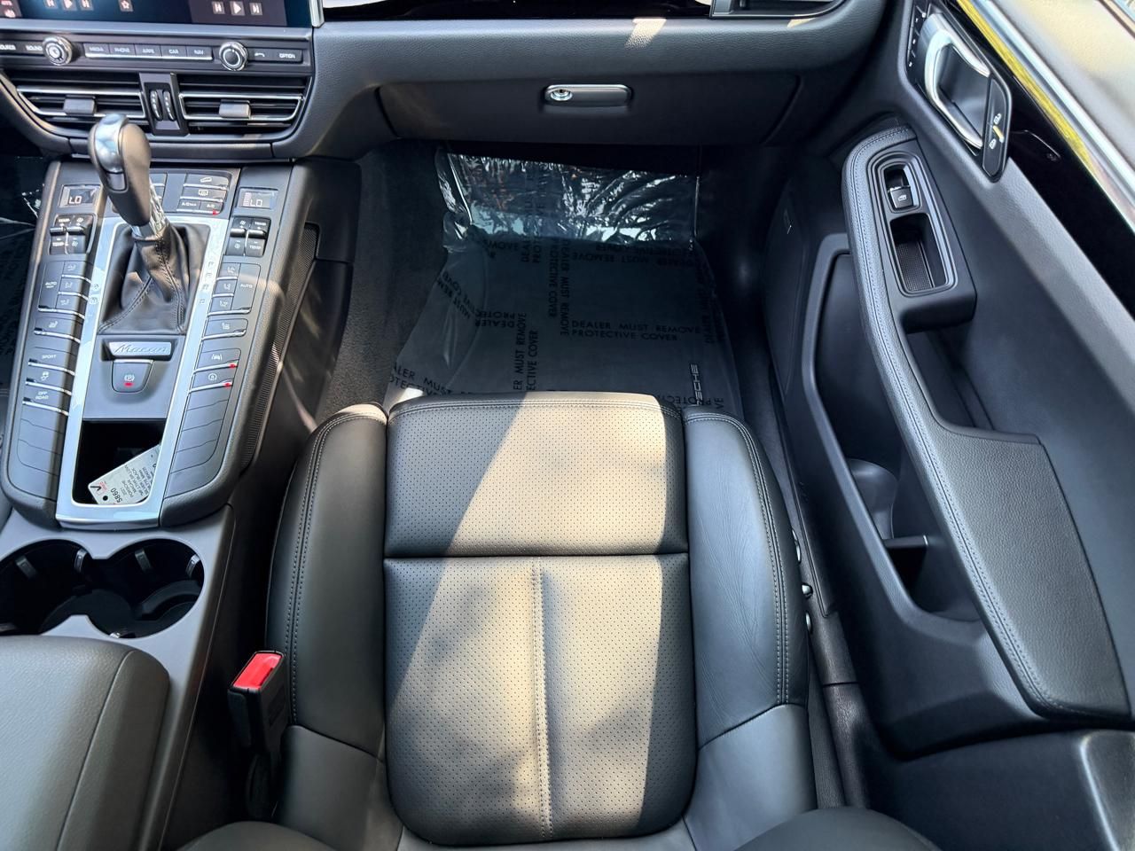 Main image 19