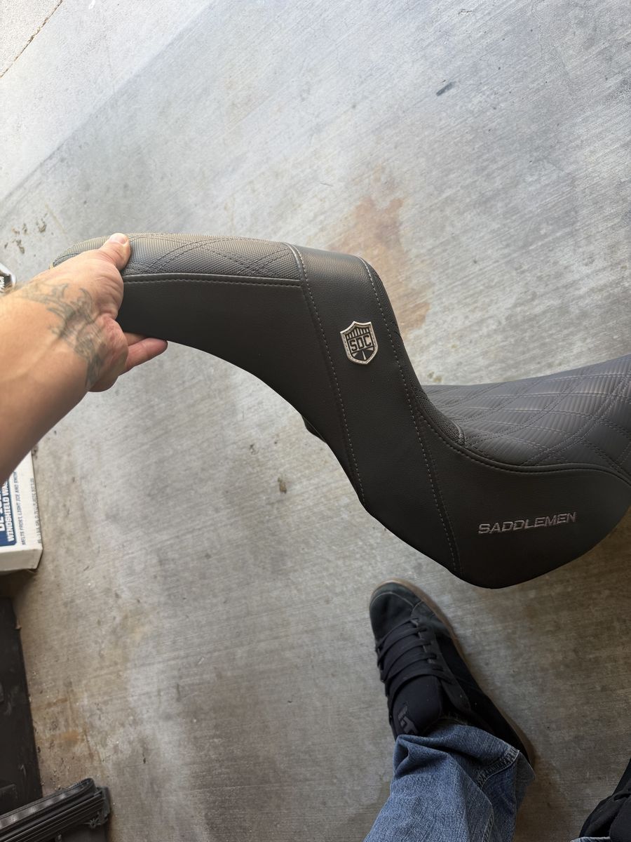 Saddleman step up Harley low rider seat