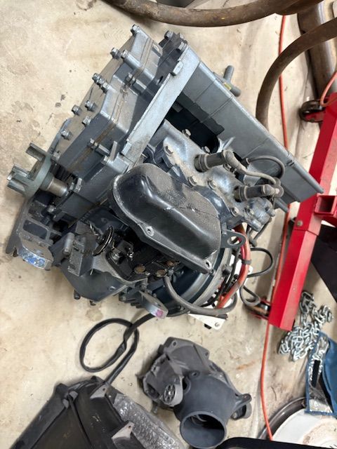 Yamaha WaveRunner J500A Engine
