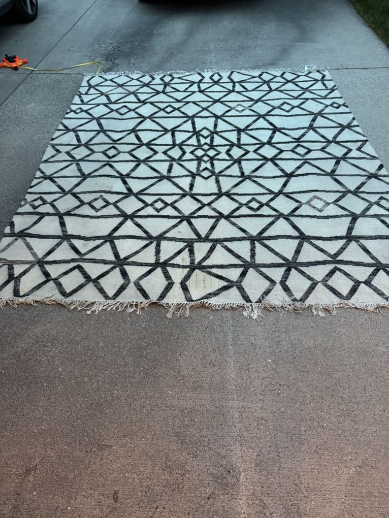 8' X 10' West Elm Torres Kilim Wool Rug
