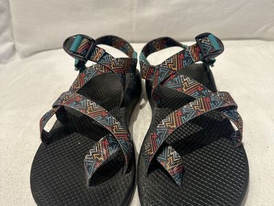 Chaco women’s size 10, colorful, hiking sandals