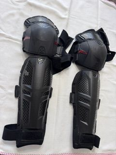Fox Launch Knee/Shin Guards – Size S/M – MTB / Downhill Protection – $30 OBO