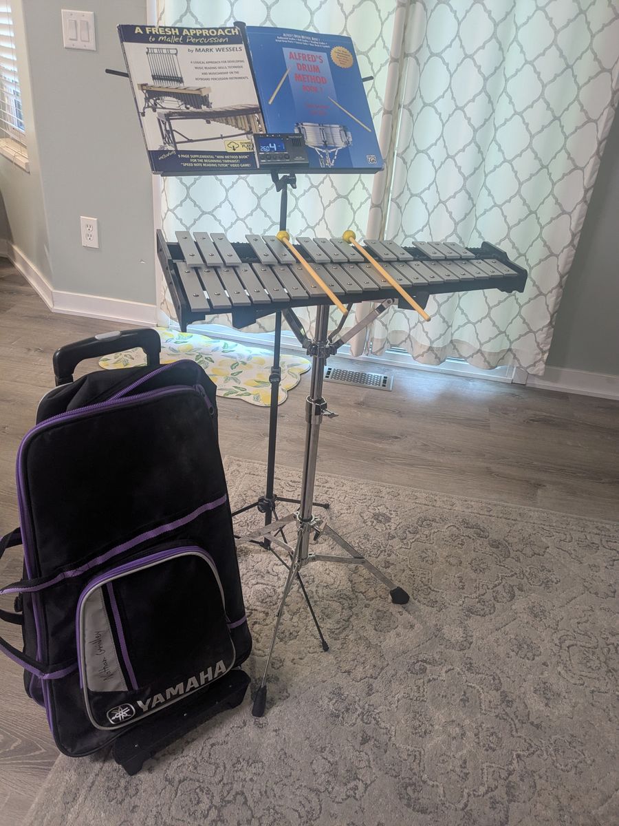 Yamaha SPK-285 Student Percussion Kit with Glockenspiel, Practice Pad, and Stand