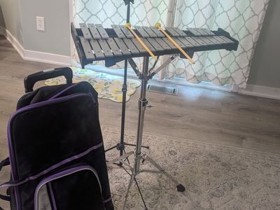 Yamaha SPK-285 Student Percussion Kit with Glockenspiel, Practice Pad, and Stand