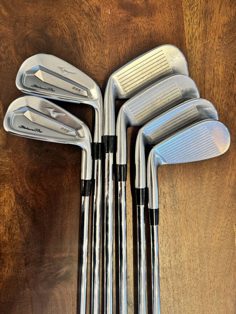 Mizuno Pro 223 Custom Irons 5-PW w/ Modus 105S Stiff Shaft