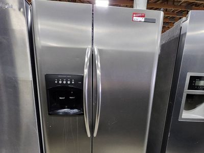 GREAT FRIGIDAIRE STAINLESS STEEL SIDE BY SIDE FRIDGE! W-WARRANTY